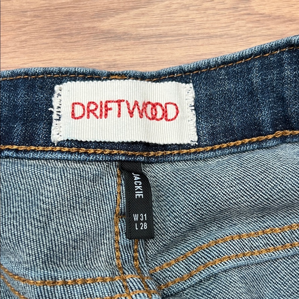 Driftwood Jackie Jeans with Chevron Side Embroidered Detail Size 31 - Picture 2 of 12
